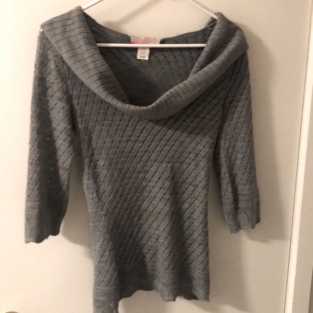 Grey 3/4 sleeve sweater sz L